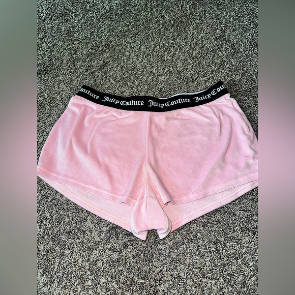 Juicy Couture Bling Comfy Sleepwear Booty Shorts Size Small - Picture 1 of 8
